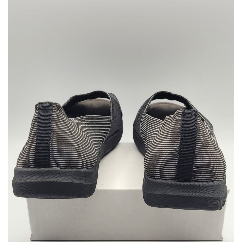 BareTraps Kami Women's Slip On Sandals Size 7.5 Gray Black Elastic Comfort Flats - Picture 5 of 11